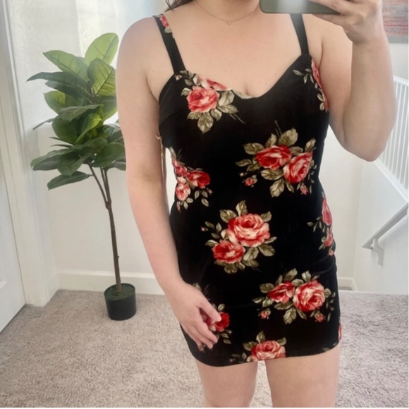 Bodycon Floral Chic Flower Club Mini Hipster Boho Hippie Artsy Party Hip Dress - Picture 1 of 9